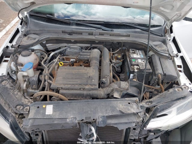Volkswagen 1.4 tsi 2018 3VW2B7AJ7JM260975 Image 10