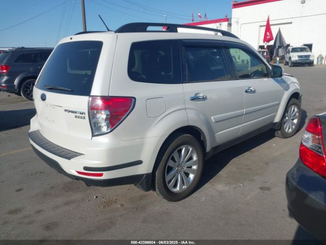 2011 SUBARU FORESTER JF2SHADC9BH733200 Photo 3