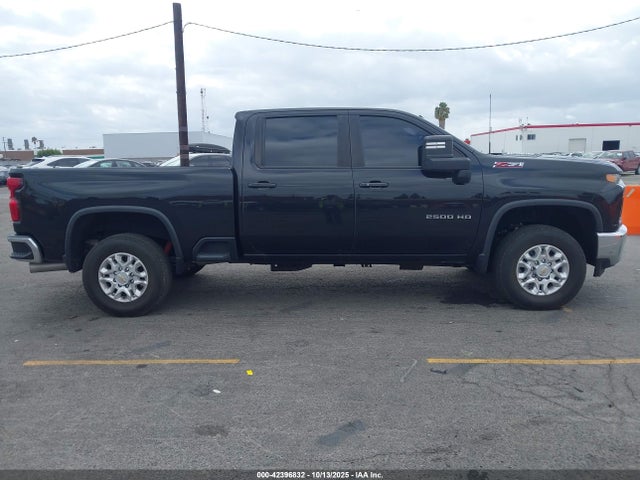 2GC4YNEY0N1230297 Chevrolet Silverado 2500hd 4wd Standard Bed Lt