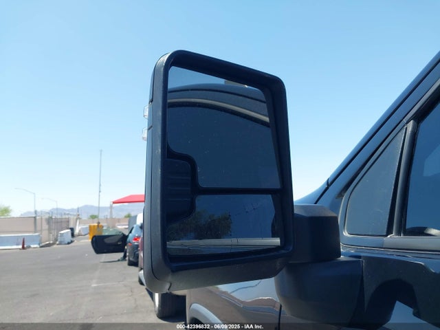 2GC4YNEY0N1230297 Chevrolet Silverado 2500hd 4wd Standard Bed Lt