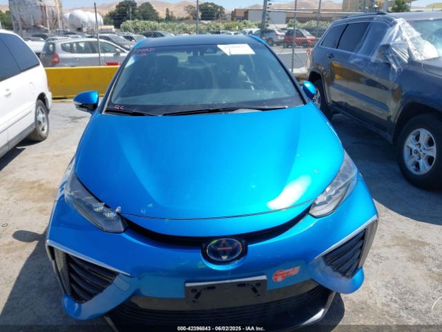 JTDBVRBD7HA001599 Toyota 4jm