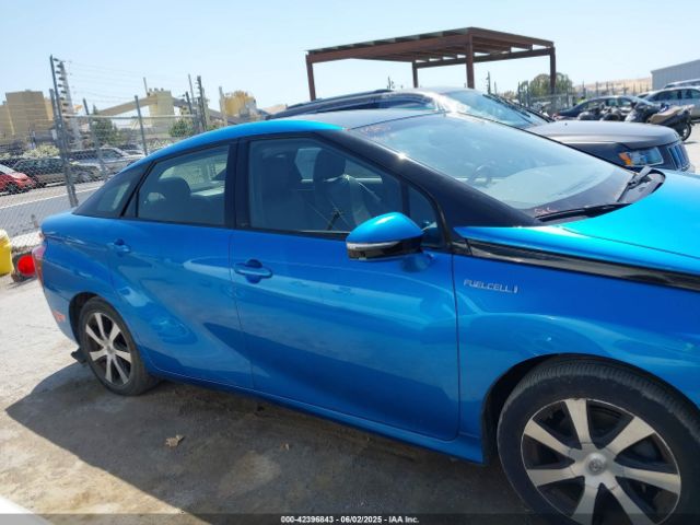 JTDBVRBD7HA001599 Toyota 4jm