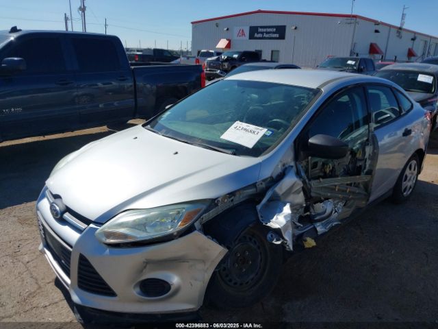 1FADP3E29EL430565 Ford 2014