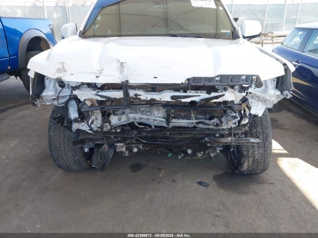 1GKS2GKD8NR359714 GMC Yukon Xl 4wd Slt