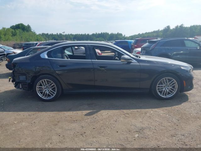 WBA43FJ03RCS39433 BMW 530I