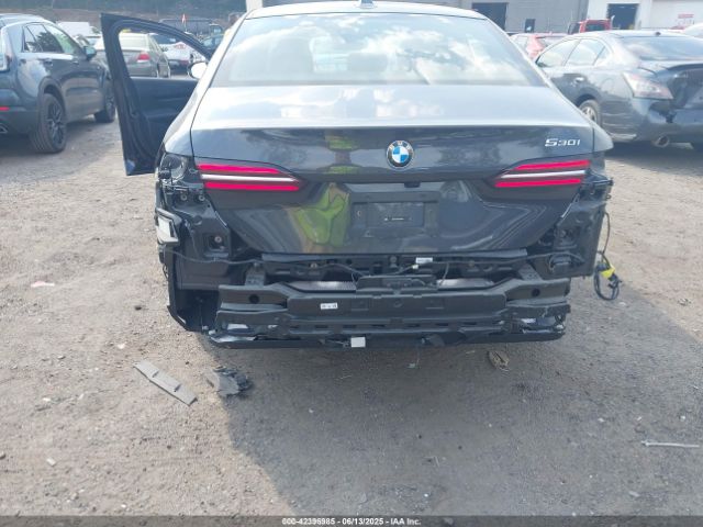 WBA43FJ03RCS39433 BMW 530I