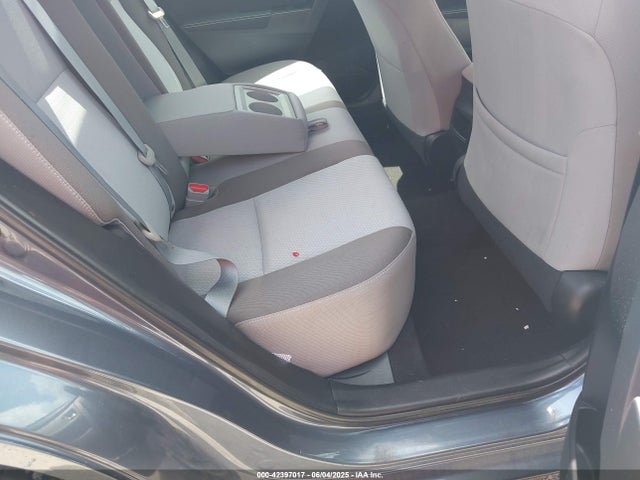 Toyota 2zr-fe 2018 2T1BURHE0JC975333 Image 8