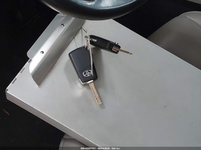 4T1B11HK0KU166883 Toyota CAMRY SE