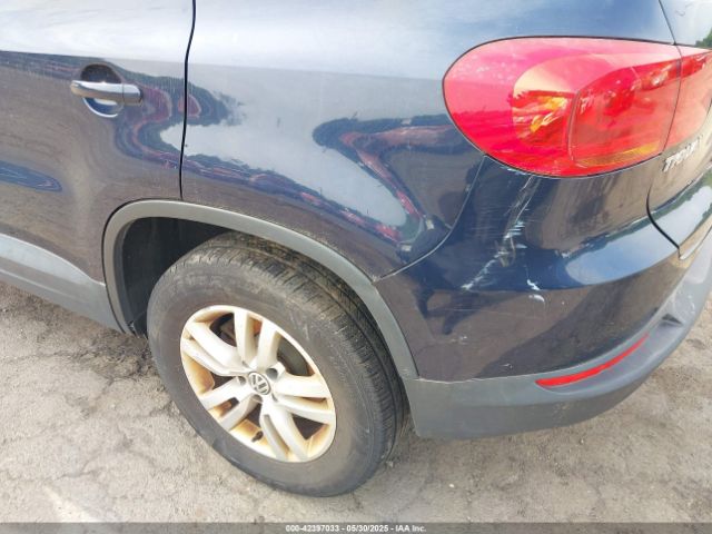 WVGBV7AX8FW503114 Volkswagen TIGUAN S