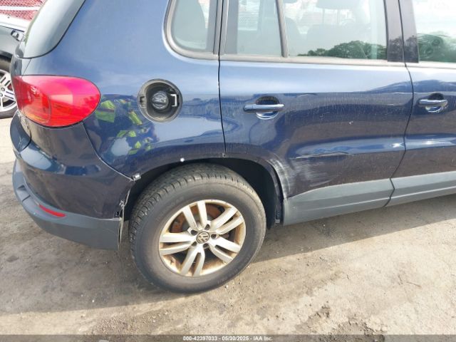 WVGBV7AX8FW503114 Volkswagen TIGUAN S