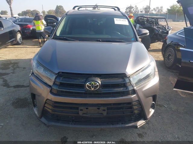 5TDKZRFH3KS568744 Toyota 2gr-fks