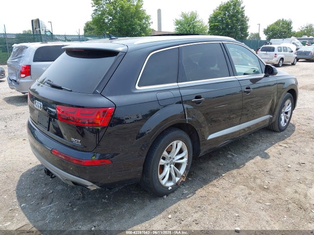 2017 AUDI Q7 WA1LAAF72HD010693 Photo 3