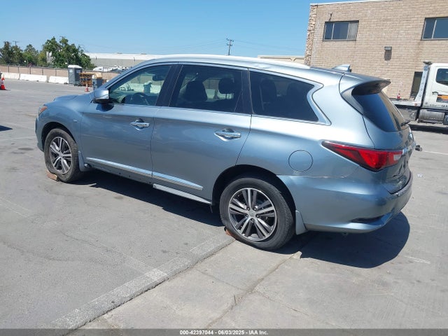 Infiniti 2017 2017 5N1DL0MN9HC507760 Image 3