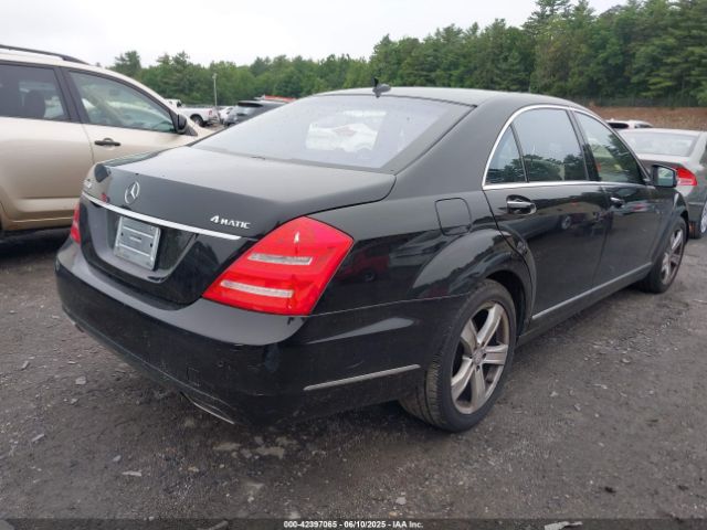 2010 MERCEDES-BENZ S 550 WDDNG8GB6AA342514 Photo 3