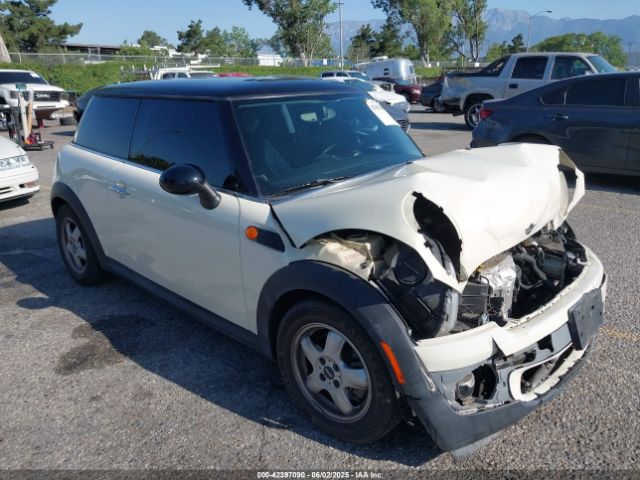 2010 MINI COOPER WMWMF3C52ATZ62130 Photo 0