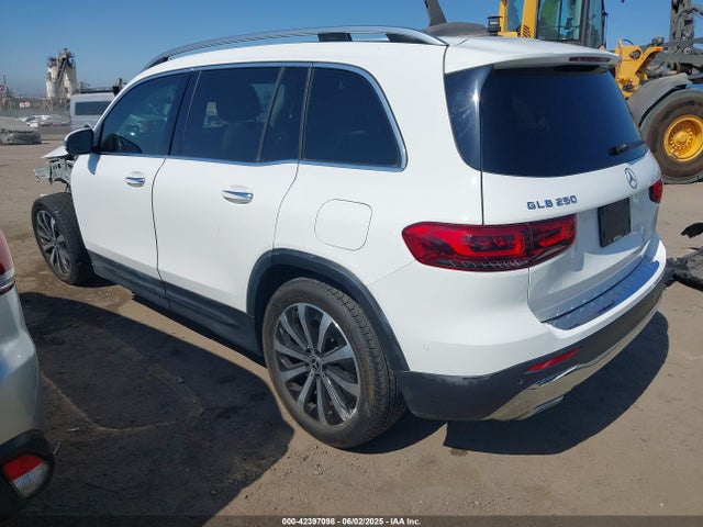 W1N4M4GB5NW174938 Mercedes-Benz m260