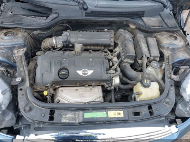 2010 MINI COOPER WMWMF3C51ATZ63656 Photo 9