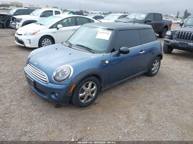 2010 MINI COOPER WMWMF3C51ATZ63656 Photo 1
