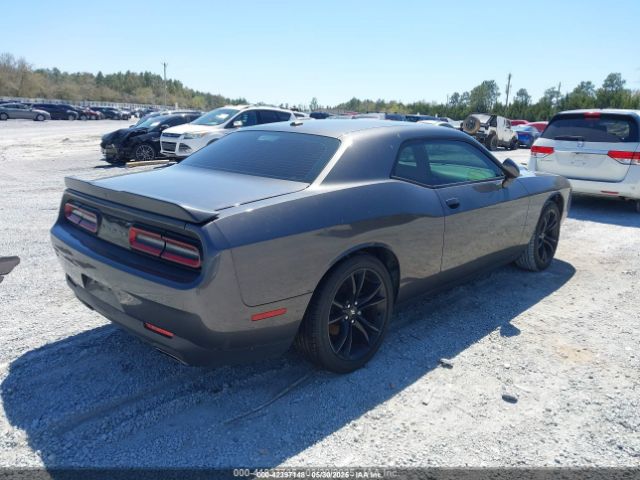 2C3CDZAG1JH294964 Dodge Challenger Sxt