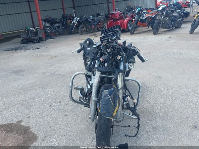 2022 HARLEY-DAVIDSON FLHX 1HD1KBC17NB665891 Photo 4