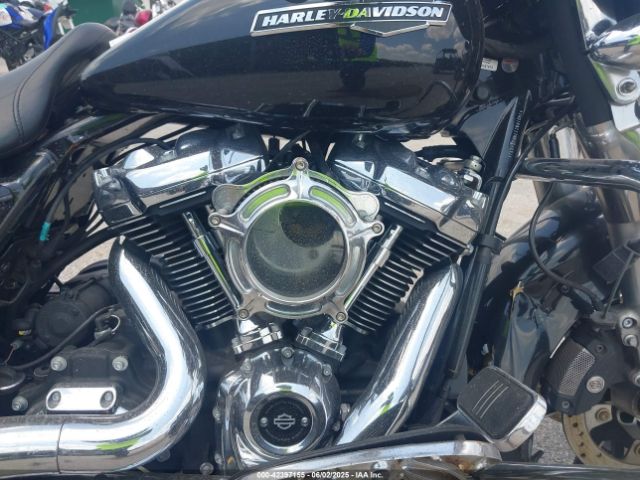 2022 HARLEY-DAVIDSON FLHX 1HD1KBC17NB665891 Photo 7