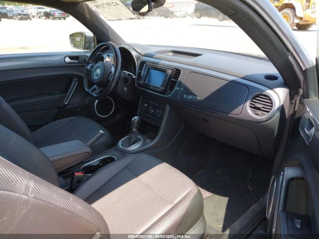 3VWJ17AT2GM608058 Volkswagen Beetle 1.8t Se