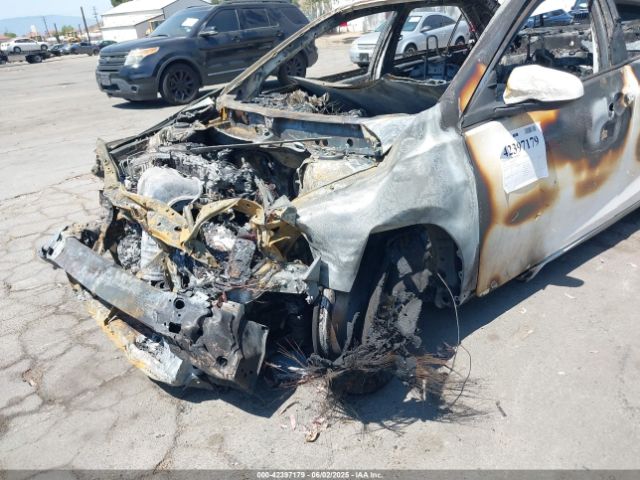 4T1BF1FK3HU815105 Toyota 2ar-fe