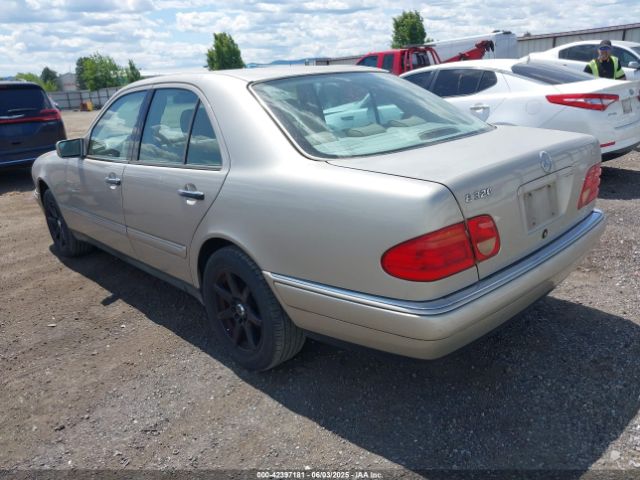 1999 MERCEDES-BENZ E 320 WDBJF82H5XX024427 Photo 2