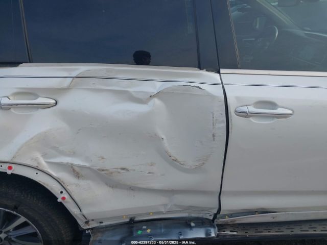 2018 TOYOTA HIGHLANDER 5TDKZRFH9JS529672 Photo 5