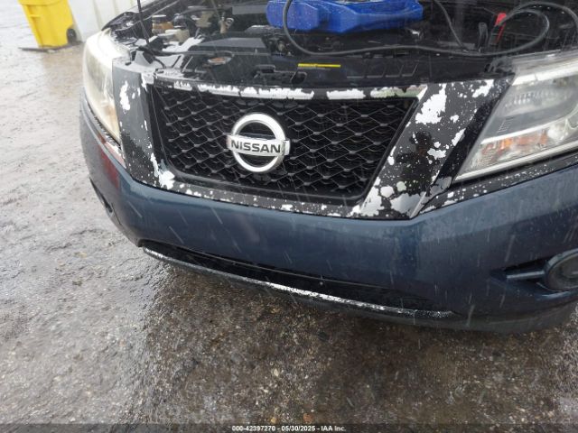 5N1AR2MN6EC688714 Nissan Pathfinder S