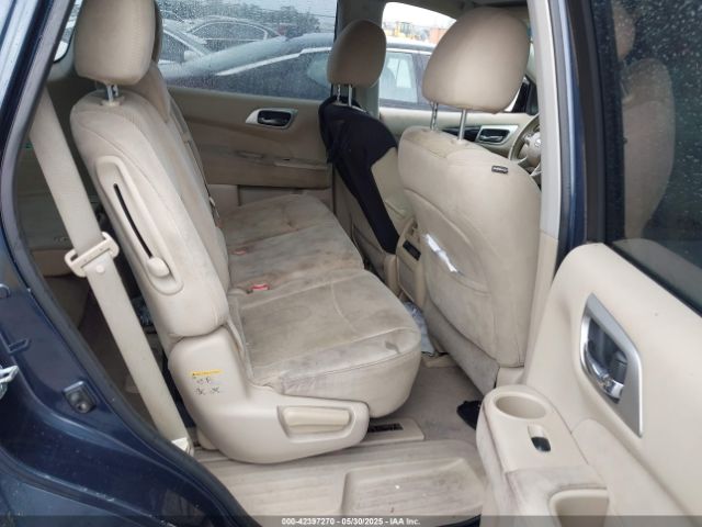 5N1AR2MN6EC688714 Nissan Pathfinder S