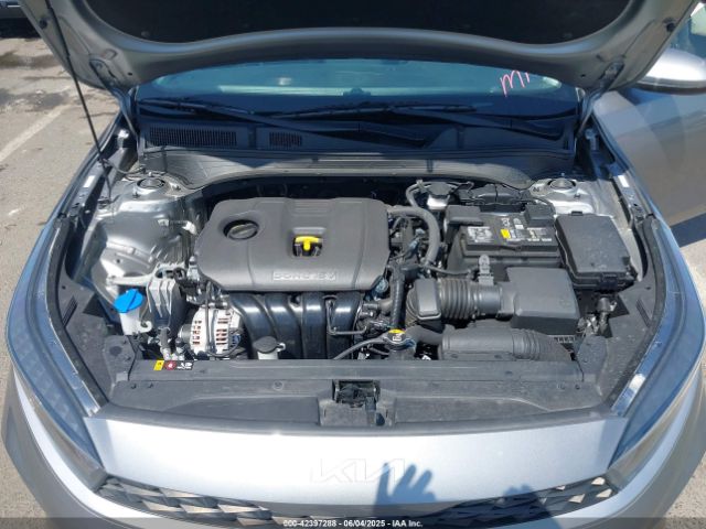 2022 KIA FORTE 3KPF24AD0NE461372 Photo 9