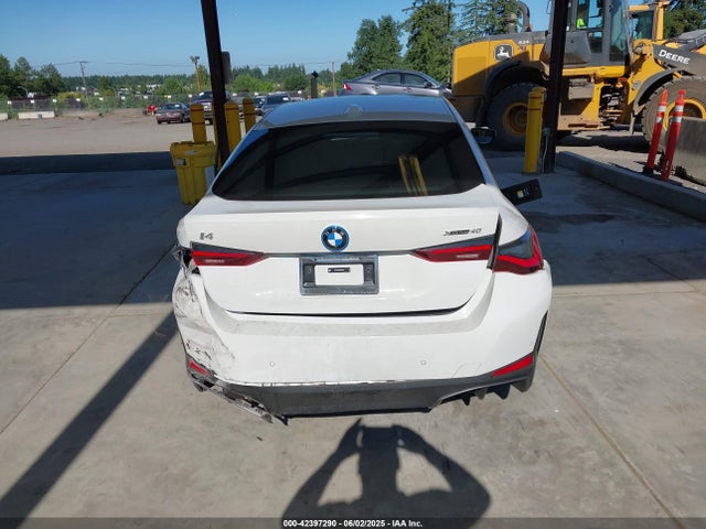 WBY83FB08RFR94660 BMW I4