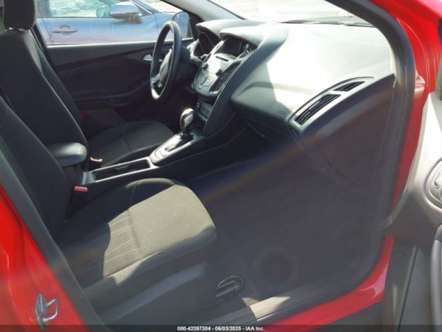 1FADP3F26GL271263 Ford FOCUS SE