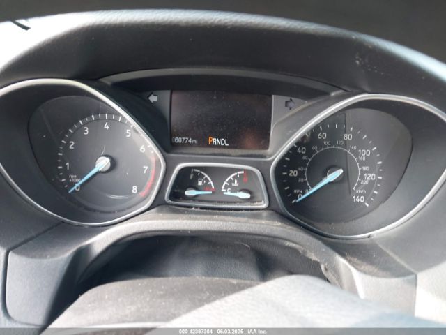 1FADP3F26GL271263 Ford FOCUS SE