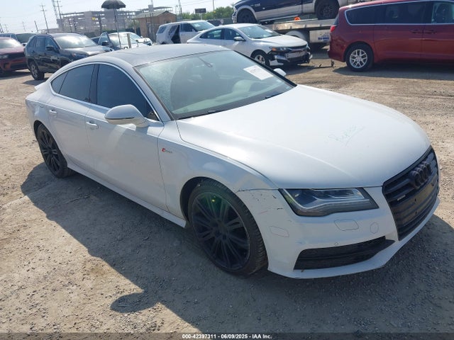 2013 AUDI A7 WAU2GAFC1DN056059 Photo 0