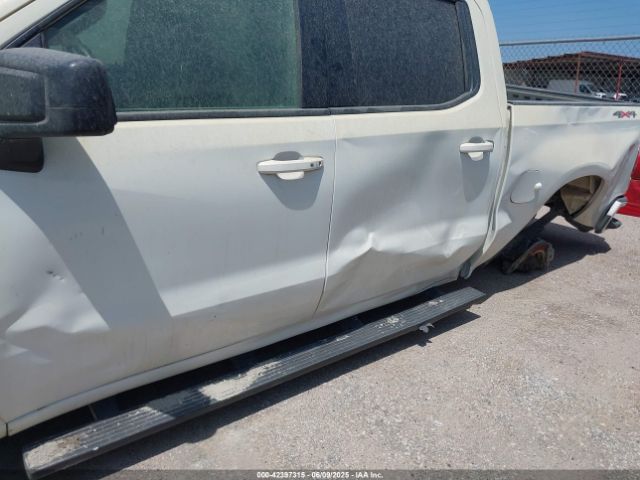 2022 CHEVROLET SILVERADO 1500 1GCUDEED4NZ538315 Photo 5
