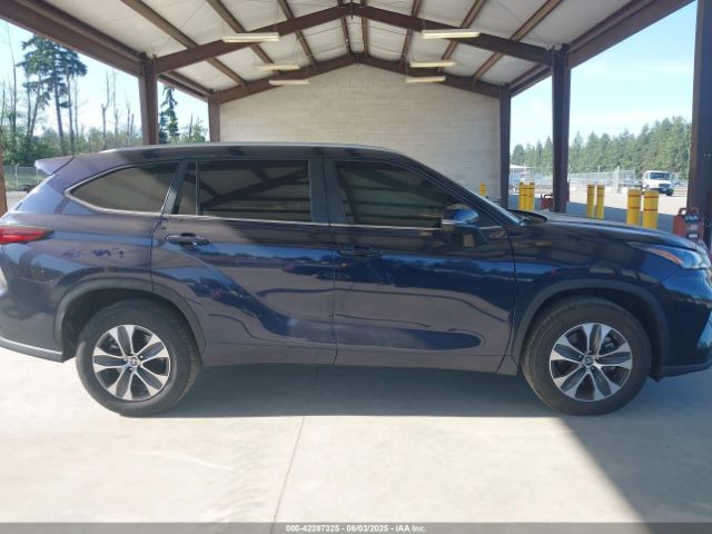 5TDKDRAH3PS526958 Toyota Highlander Xle