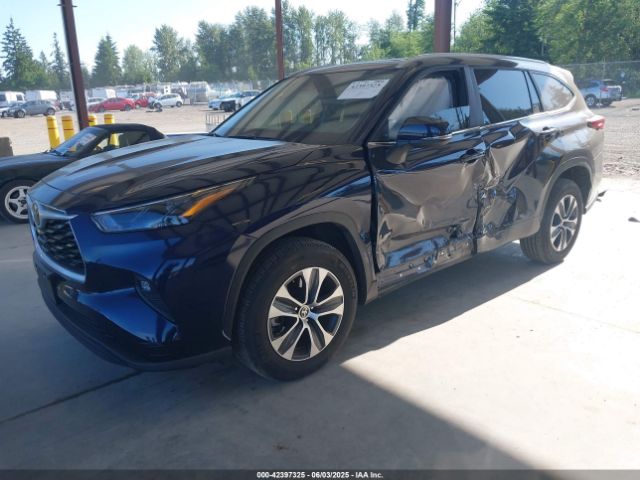 5TDKDRAH3PS526958 Toyota Highlander Xle