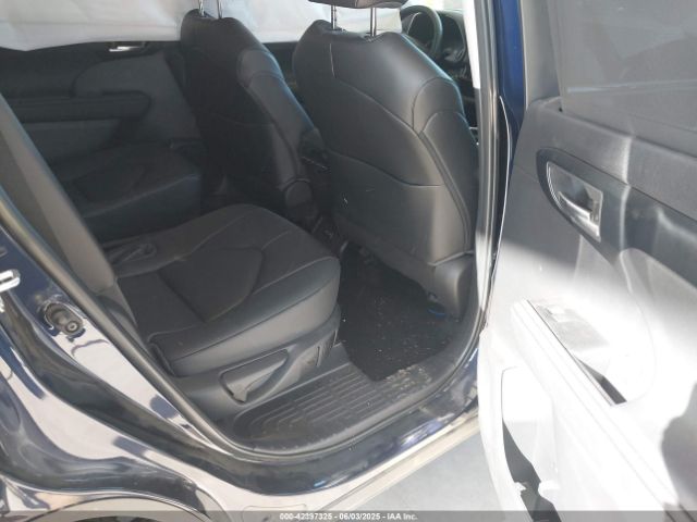 5TDKDRAH3PS526958 Toyota Highlander Xle