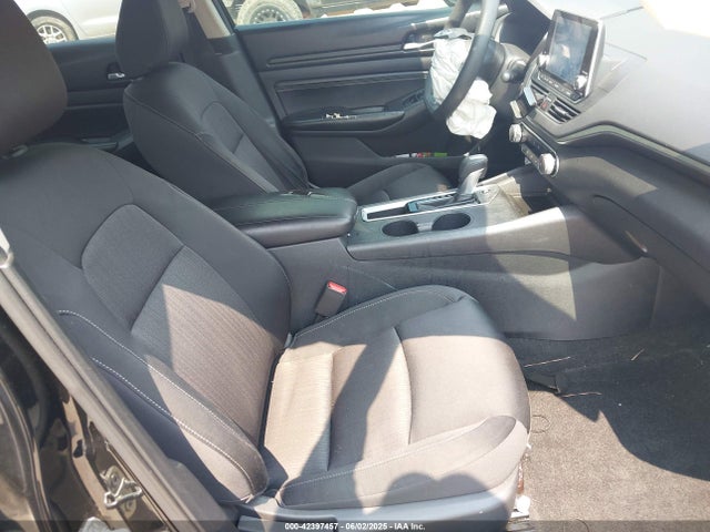 Nissan 2019 2019 1N4BL4BV1KC141327 Image 5