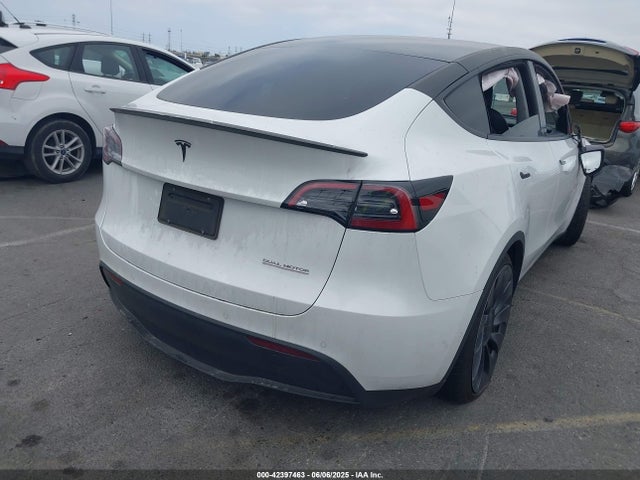 2021 TESLA MODEL Y 5YJYGDEF2MF272740 Photo 3