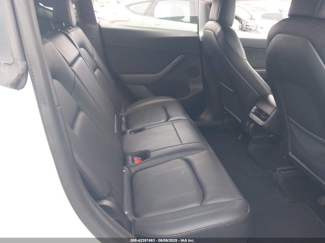 2021 TESLA MODEL Y 5YJYGDEF2MF272740 Photo 7