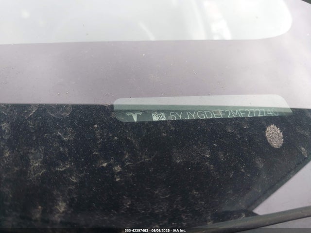 2021 TESLA MODEL Y 5YJYGDEF2MF272740 Photo 8