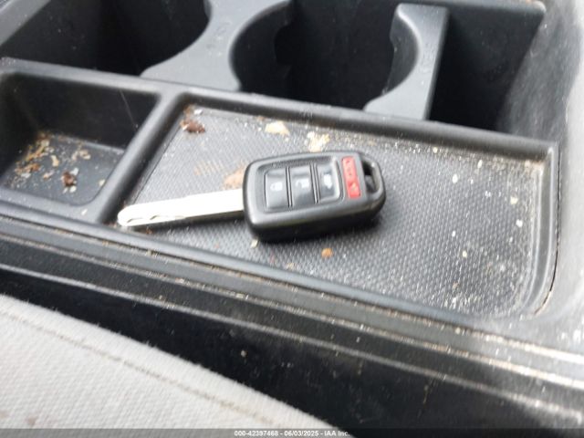 3CZRM3H33FG704770 Honda CR-V LX