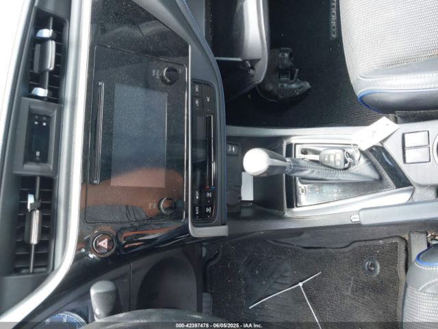 5YFBURHE8JP821159 Toyota COROLLA SE