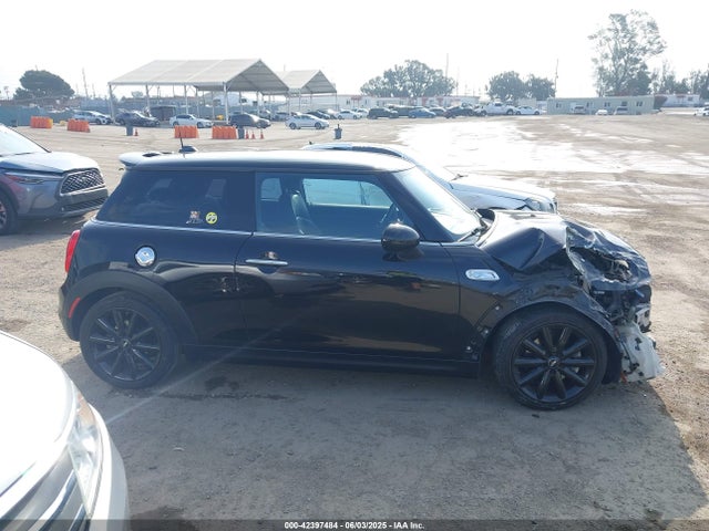 WMWXP7C58G3B49050 Mini Hardtop