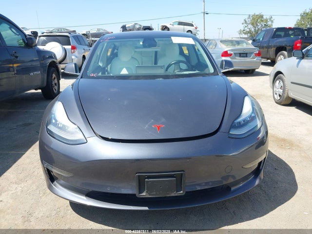 5YJ3E1EA3JF167638 Tesla MODEL 3