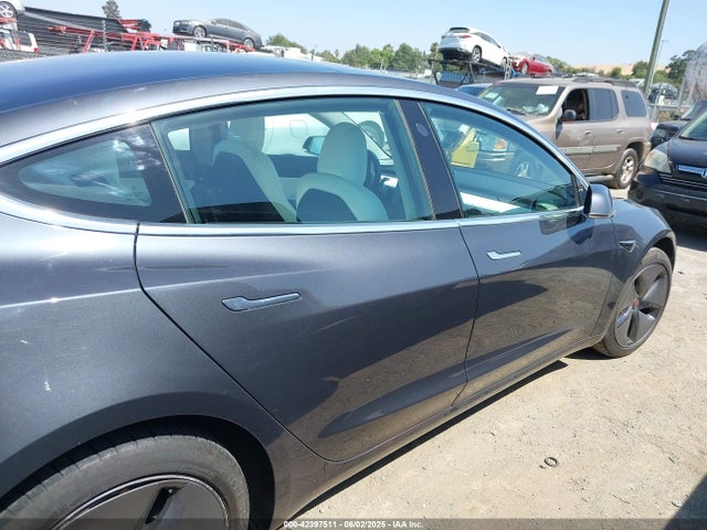 5YJ3E1EA3JF167638 Tesla MODEL 3