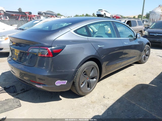 2018 TESLA MODEL 3 5YJ3E1EA3JF167638 Photo 3